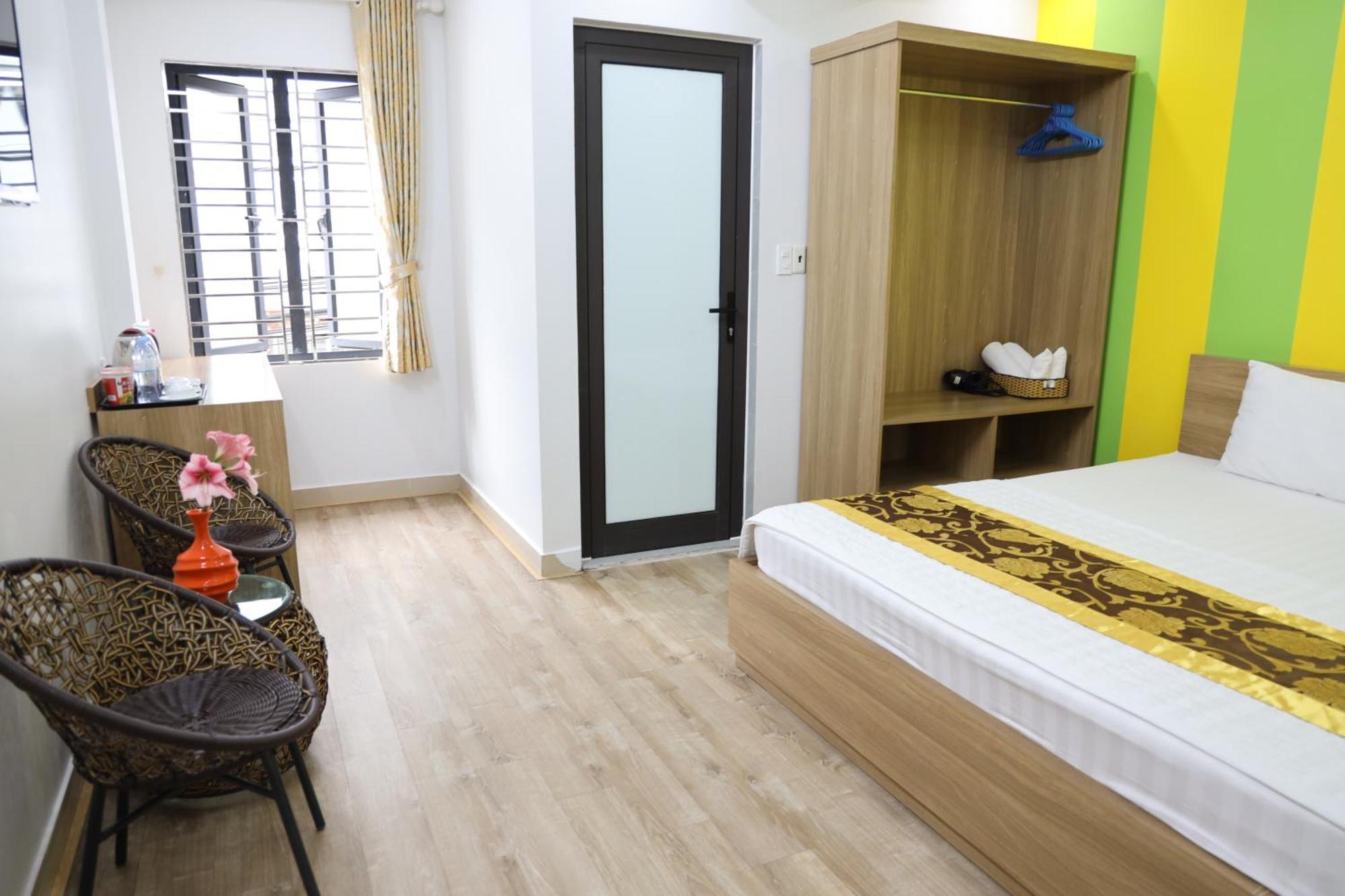 Hung Vuong Hotel Ha Long Exterior photo