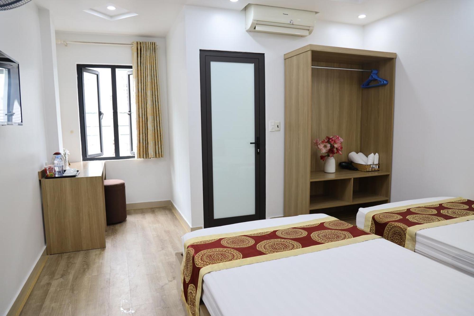 Hung Vuong Hotel Ha Long Exterior photo