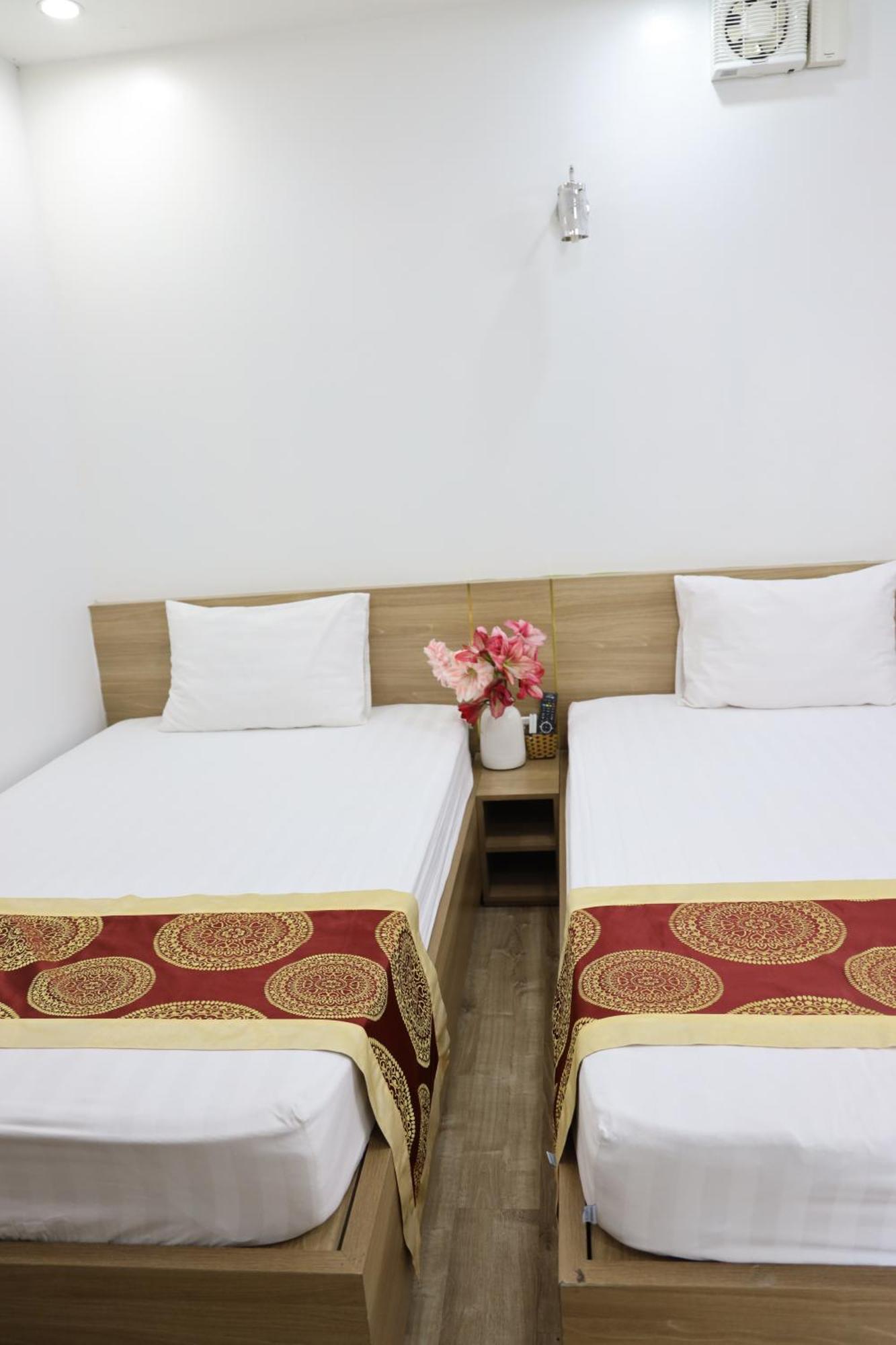 Hung Vuong Hotel Ha Long Exterior photo
