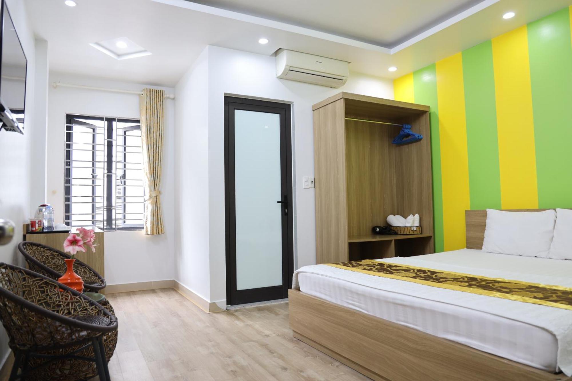 Hung Vuong Hotel Ha Long Exterior photo